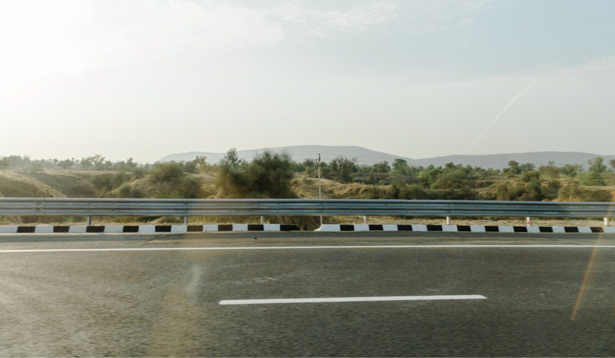 Noida–Greater Noida Expressway: Route, Connectivity & Real Estate Growth