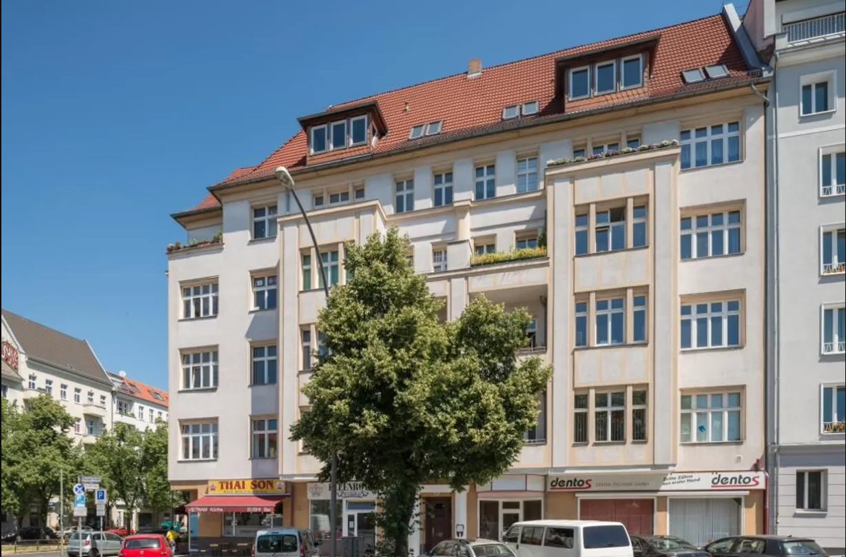 Rented: 3-room apartment with balcony as an investment in Berlin — photo 4