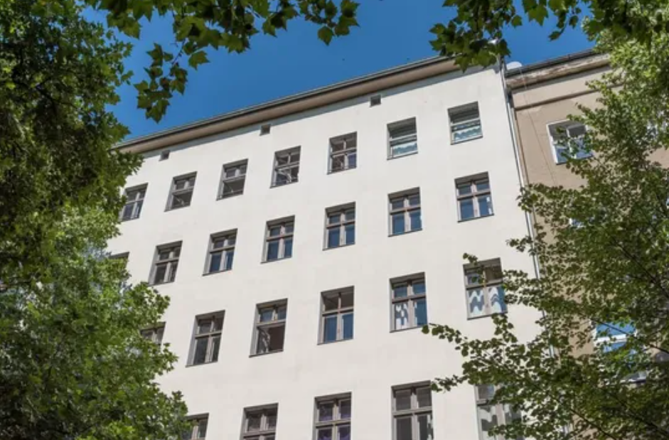 Charming investment with 1 room in the Wrangelkiez: your condominium in Berlin! in Berlin — photo 2