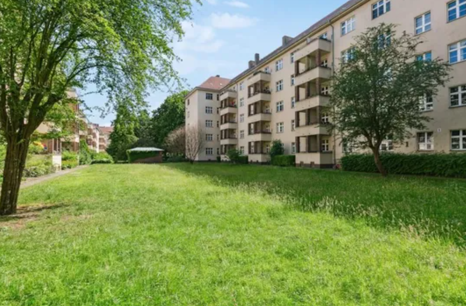 Rent charming 3-room apartment in a quiet, convenient location in Prenzlauer Berg in Berlin — photo 4