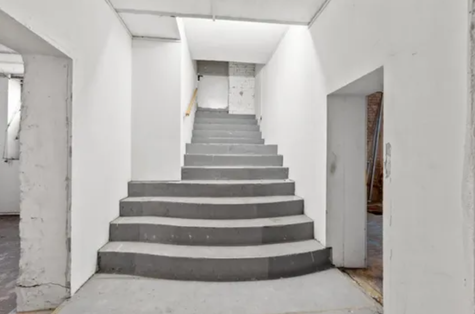 Commercial unit in the basement in a sought-after location in the heart of Kreuzberg in Berlin — photo 5