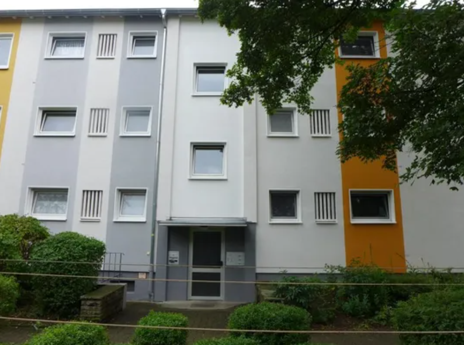 Bonn Alt-Tannenbusch. 3 bedroom apartment, balcony - rented investment property - in Bonn — photo 4
