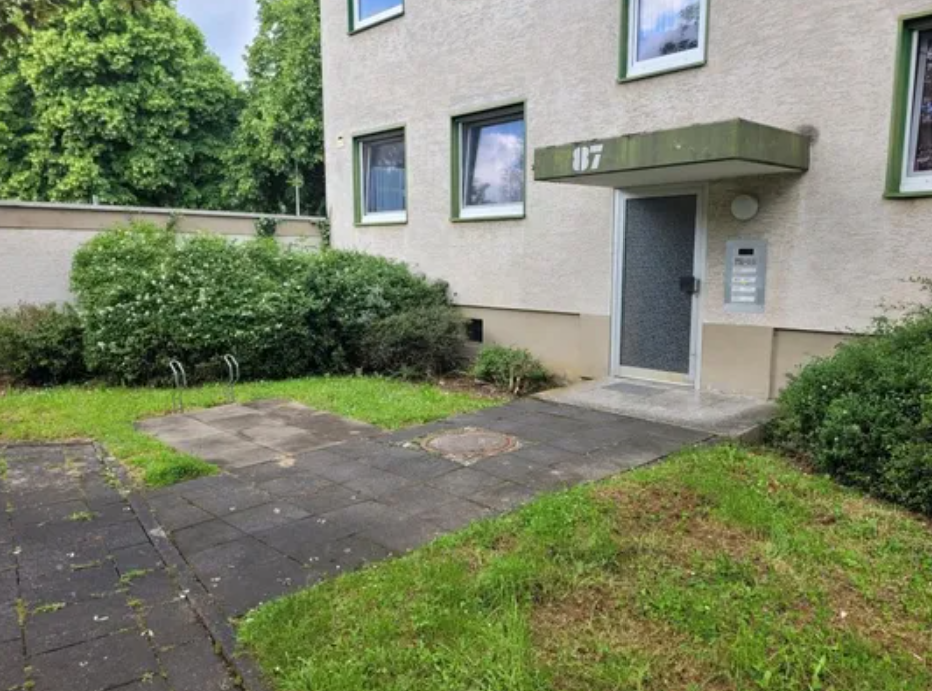 BN-Lessenich. Rented 4-room apartment with balcony and garden in Bonn — photo 4