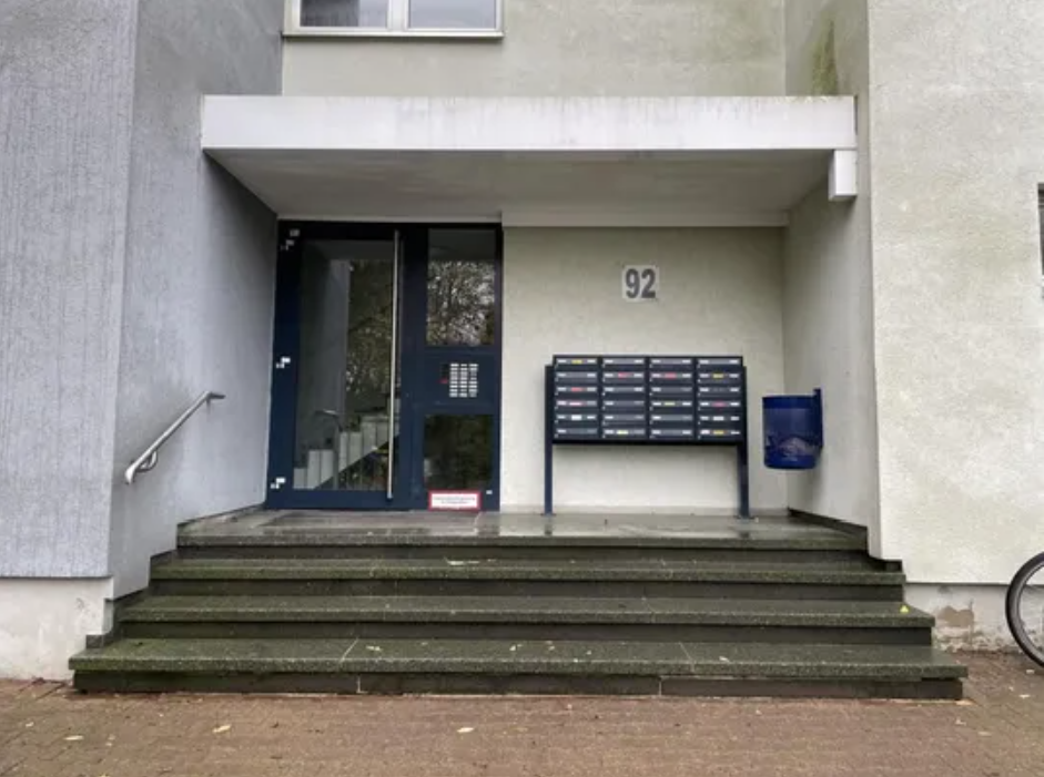 Rented 3-room apartment for investment in Niederursel in Frankfurt am Main — photo 3