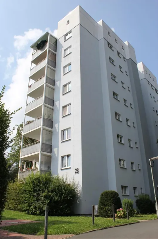 rented 3-room investment with panoramic view in Frankfurt am Main — photo 3