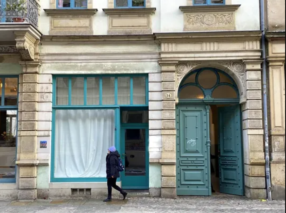 Residential and commercial building in the Innere Neustadt: Historic charm and modern amenities in Dresden — photo 2