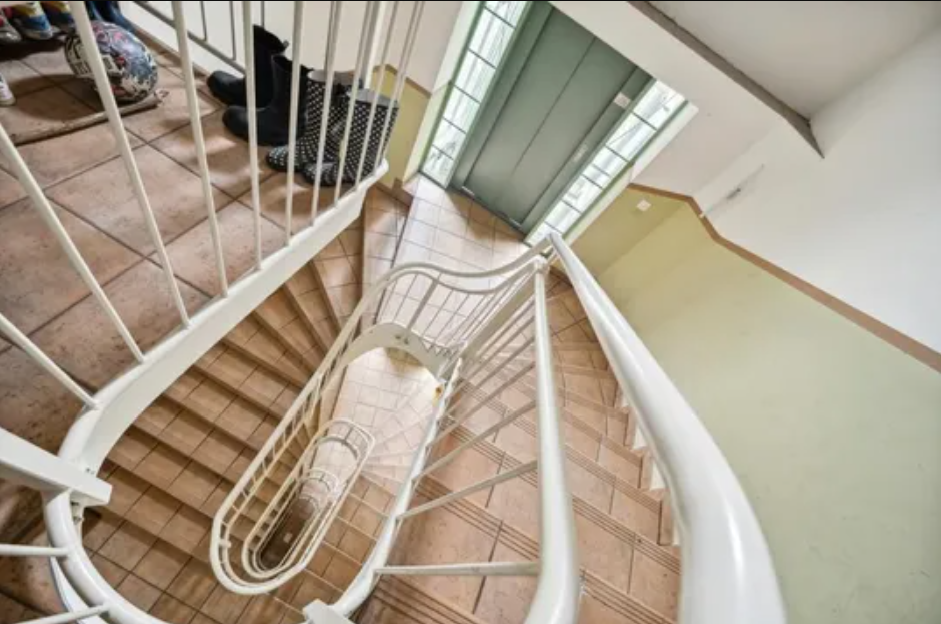 Residential and commercial building in the Innere Neustadt: Historic charm and modern amenities in Dresden — photo 6