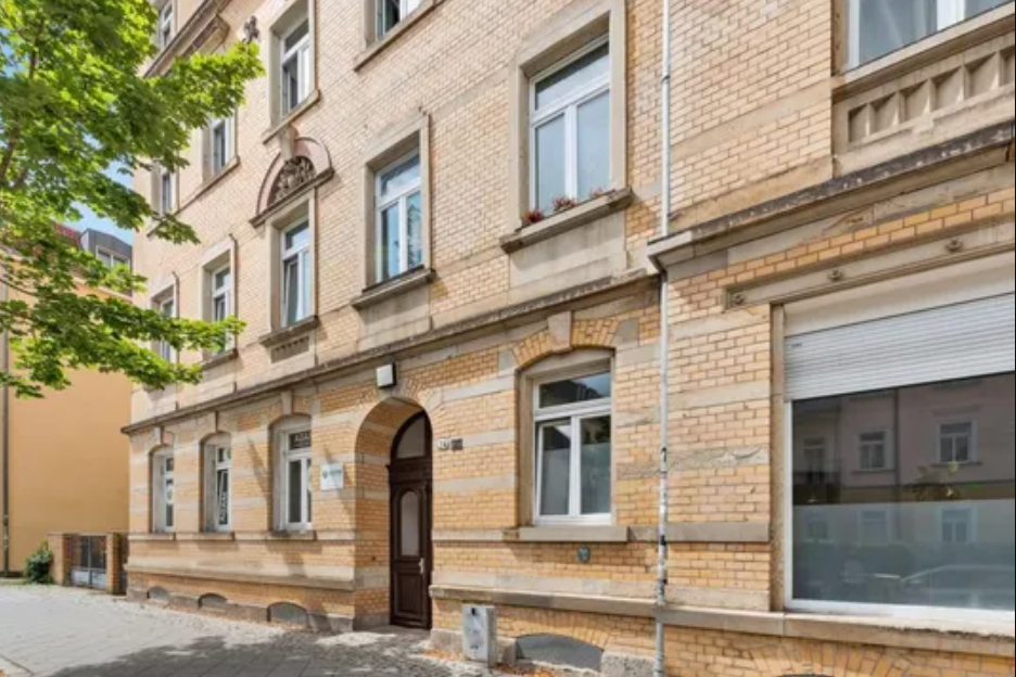 Attractive real estate package in Dresden-Löbtau – rented retail unit & attic blank at Bünaupla in Dresden — photo 3
