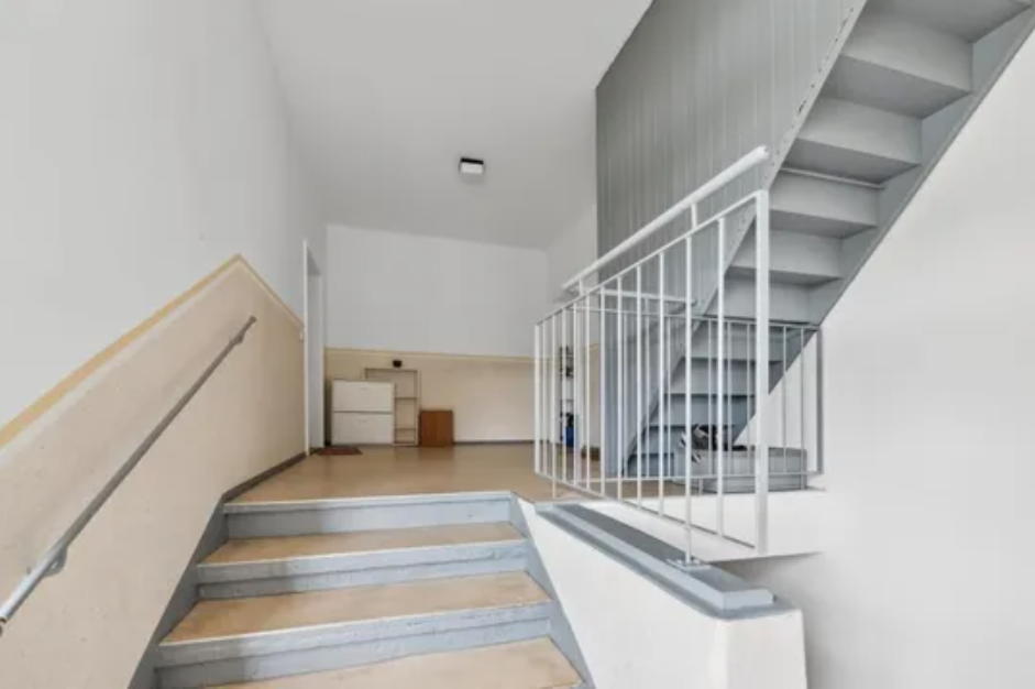 Attractive real estate package in Dresden-Löbtau – rented retail unit & attic blank at Bünaupla in Dresden — photo 4