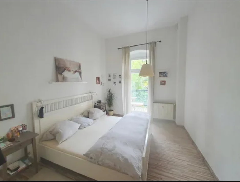 A unique opportunity for owner-occupiers or investors! Two immediately available apartments next to each other. in Dresden — photo 3