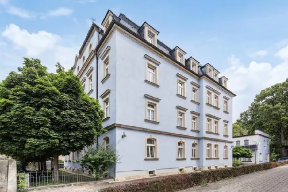 Historic residential and commercial building with elevator in a sought-after location in Dresden-Löbtau in Dresden — photo 3