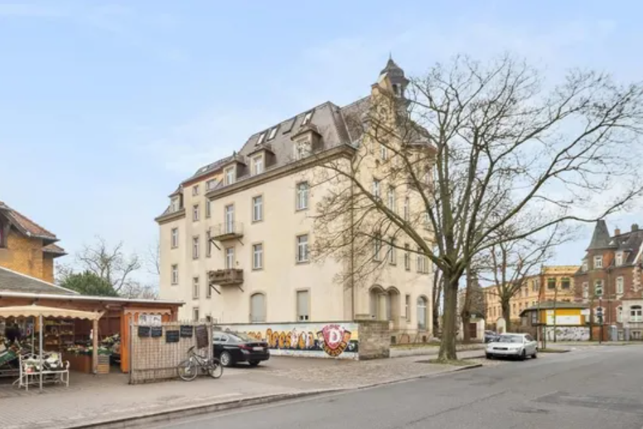 Attractive condominium package in Dresden – 4 rented apartments in a listed building in Dresden — photo 2