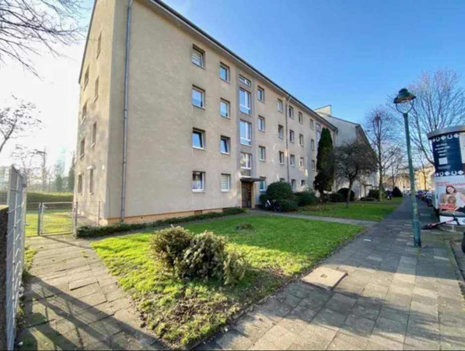 A solid entry-level investment in beautiful Mörsenbroich! Commission-free! in Düsseldorf — photo 3