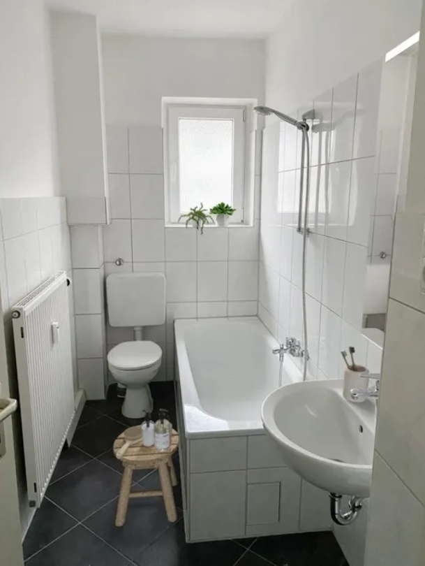 RENTED --- Bright 2-room condominium in Unterrath for investment - commission-free in Düsseldorf — photo 4
