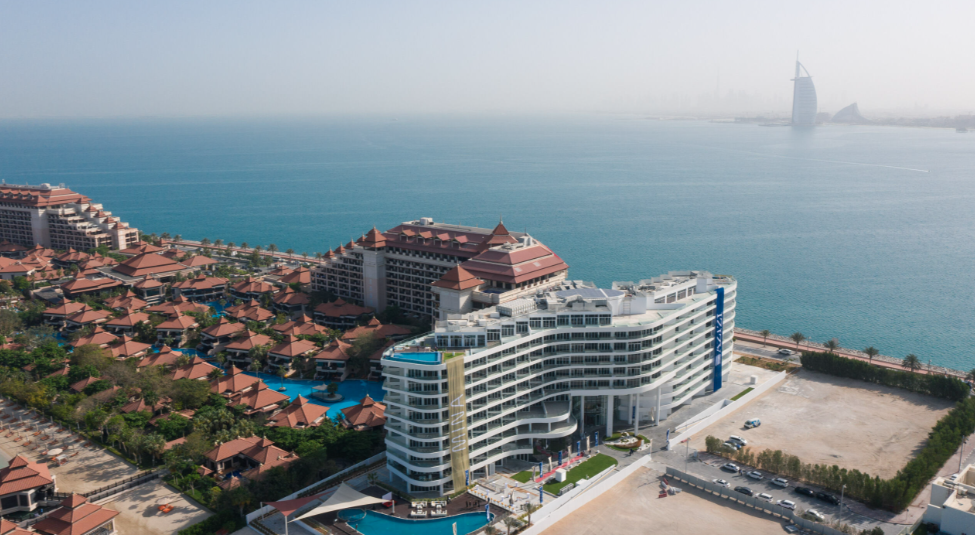 Azizi Mina in Dubai — photo 2