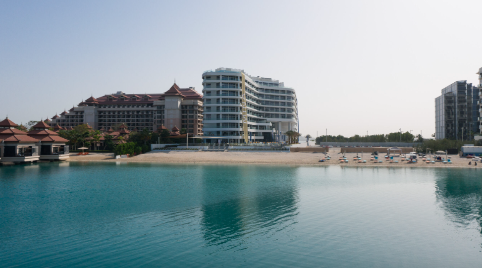 Azizi Mina in Dubai — photo 3