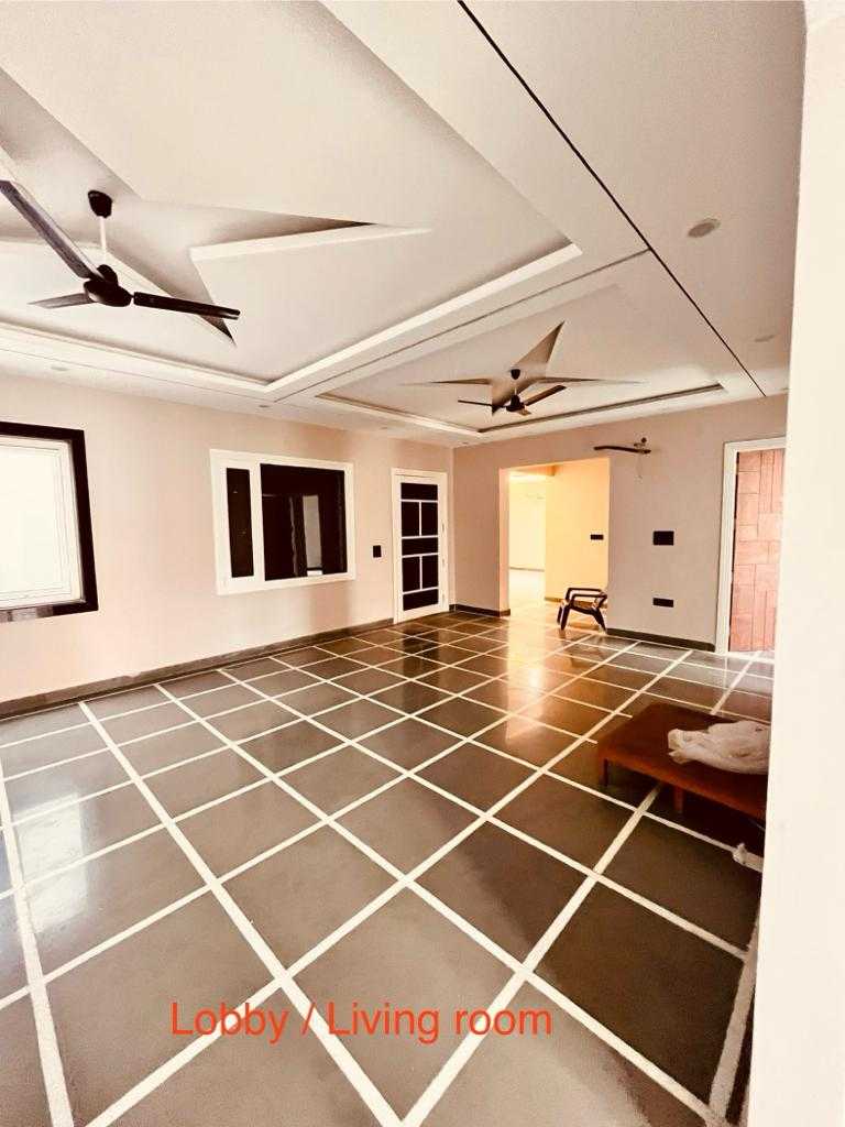 House 1 floor sector 10 dlf in Faridabad — photo 6