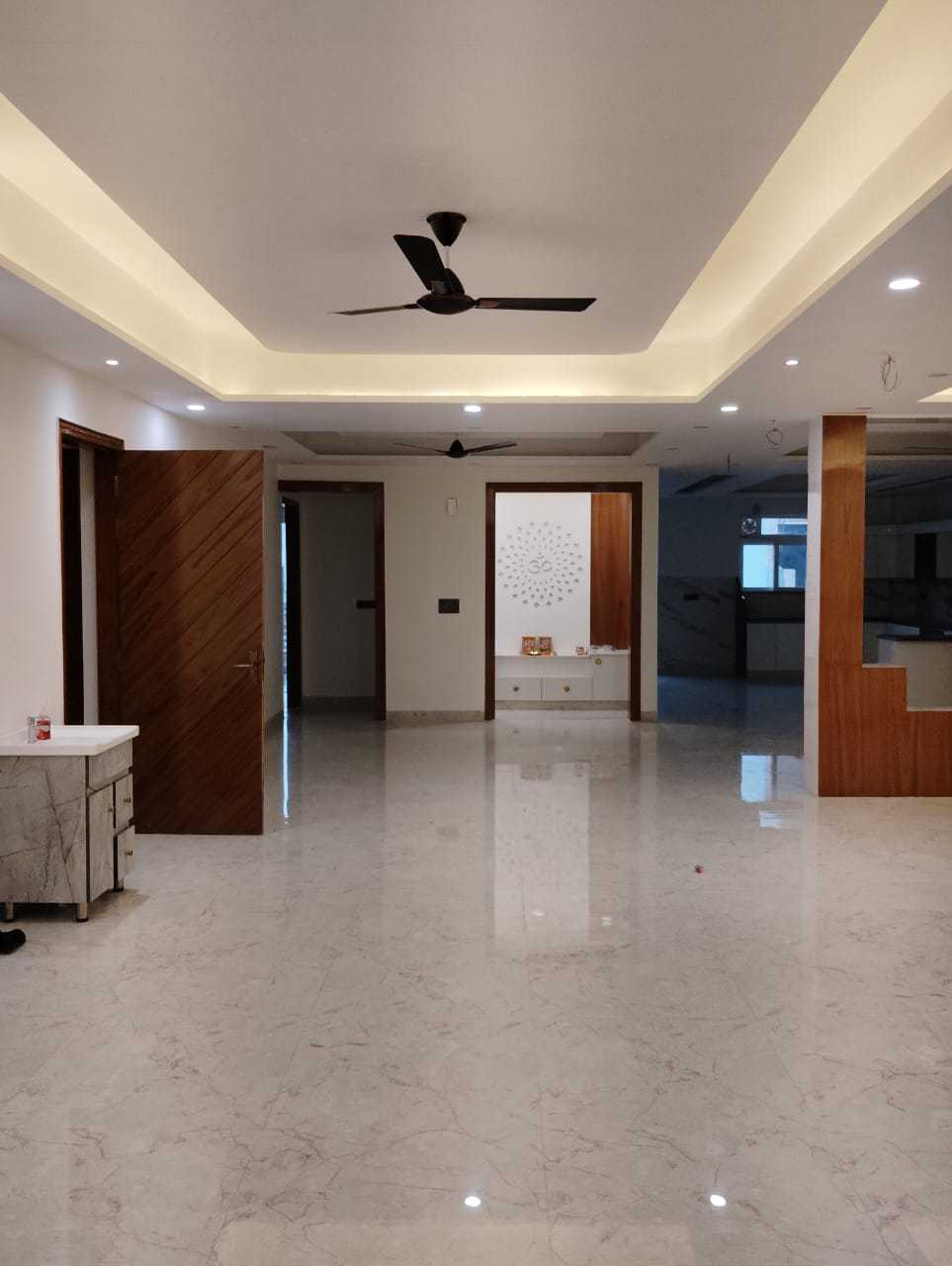 4 BHK apartment available sector 15 in Faridabad — photo 2
