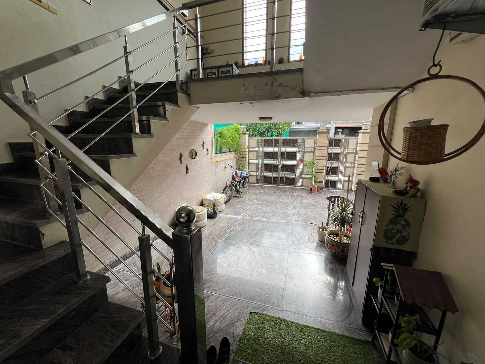 350 gaj dupalx House 4 BHK in Faridabad — photo 4