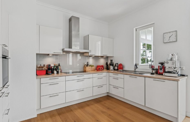 Elegant City Villa with Spacious Garden in Hanover’s Philosophenviertel in Hannover — photo 6