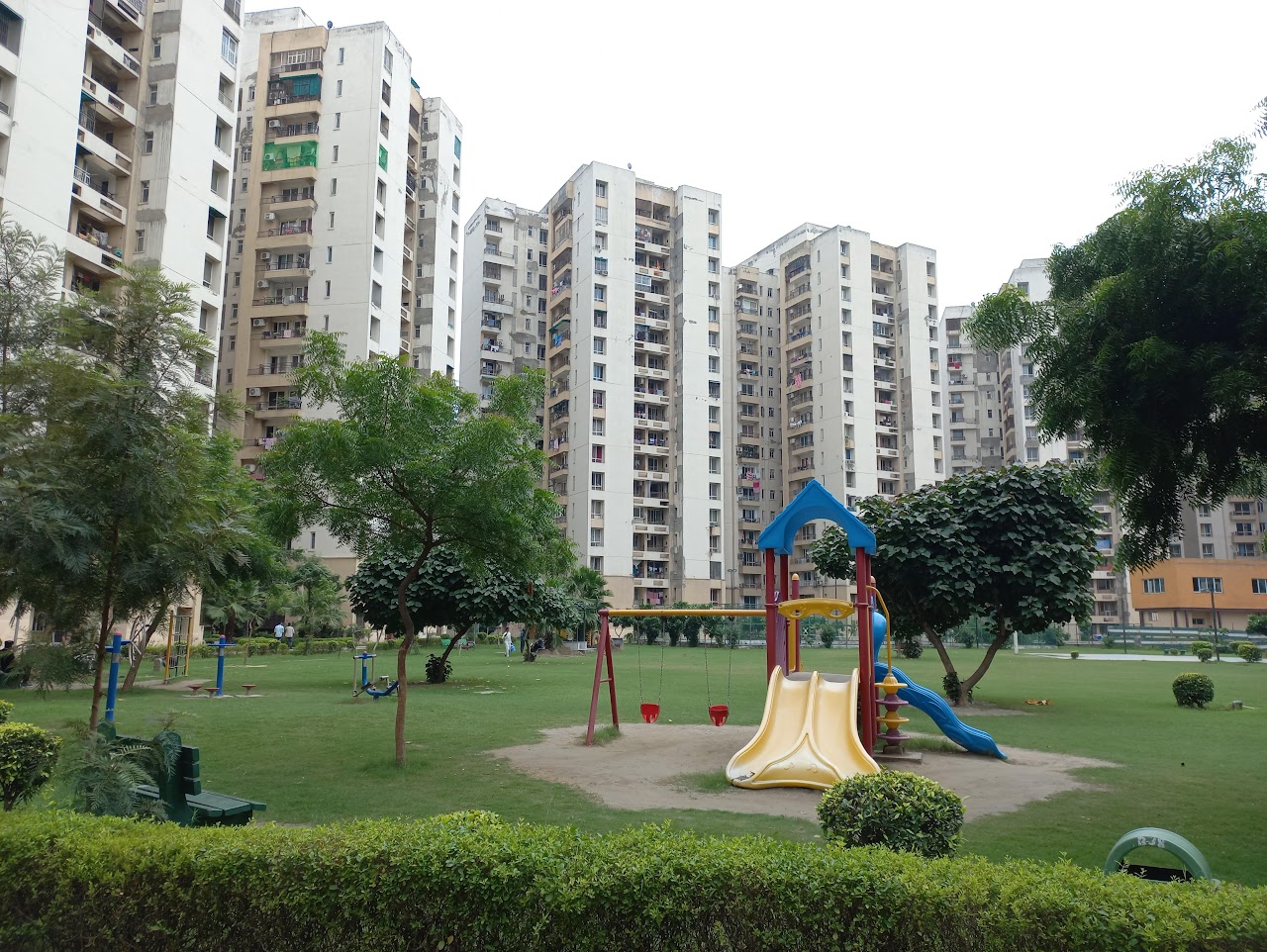 Jaypee Greens Kosmos in Noida