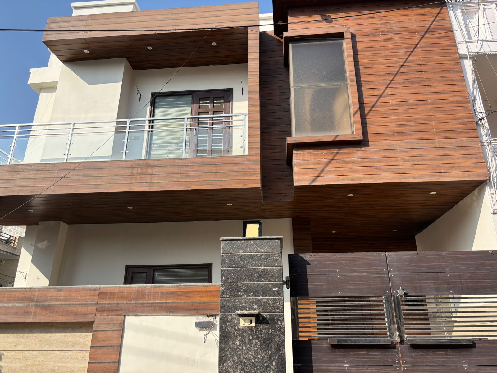 duplex house 3+3 BHK apartments sector 9 in Faridabad