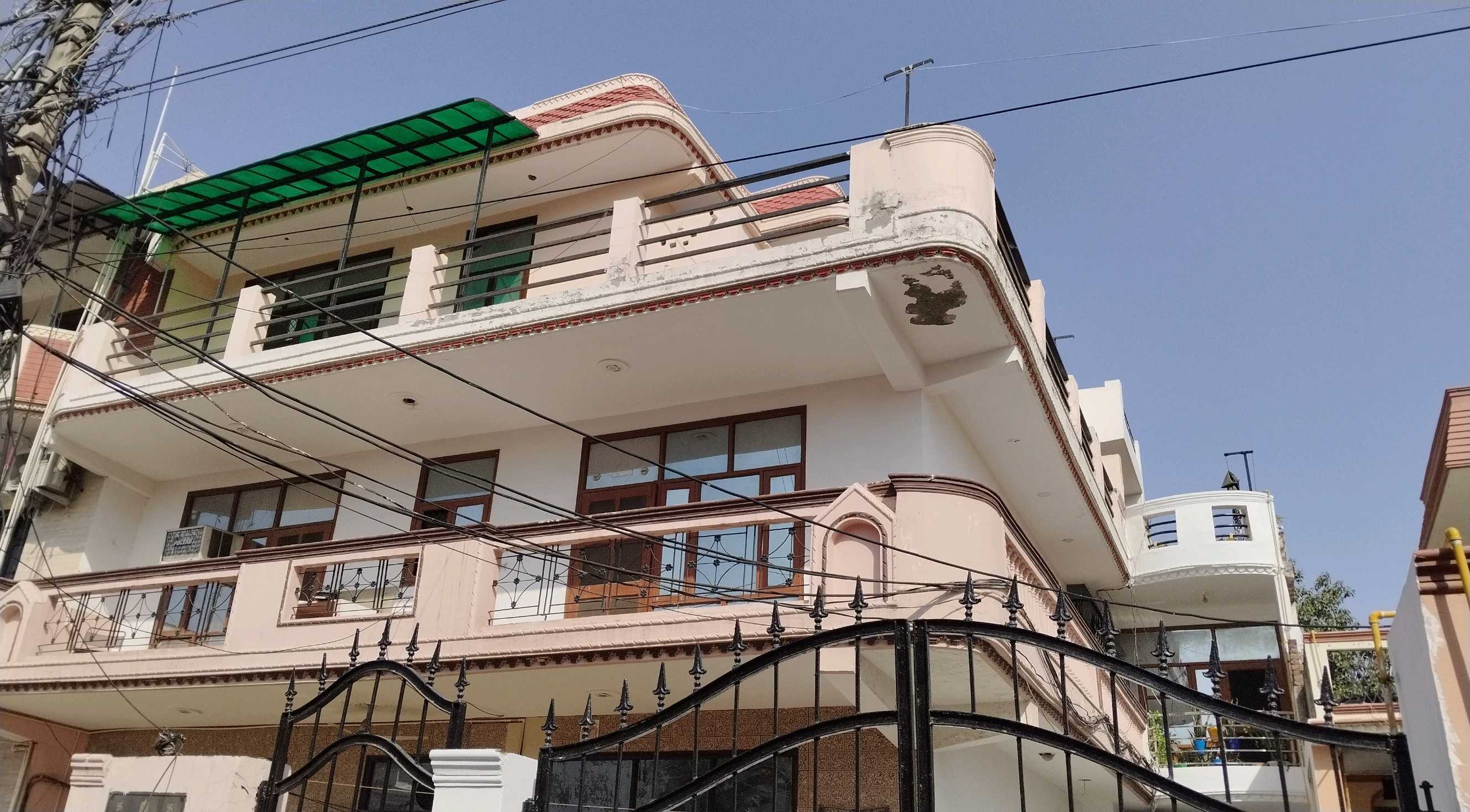 2 BHK flat sector 10 dlf faridabad in Faridabad