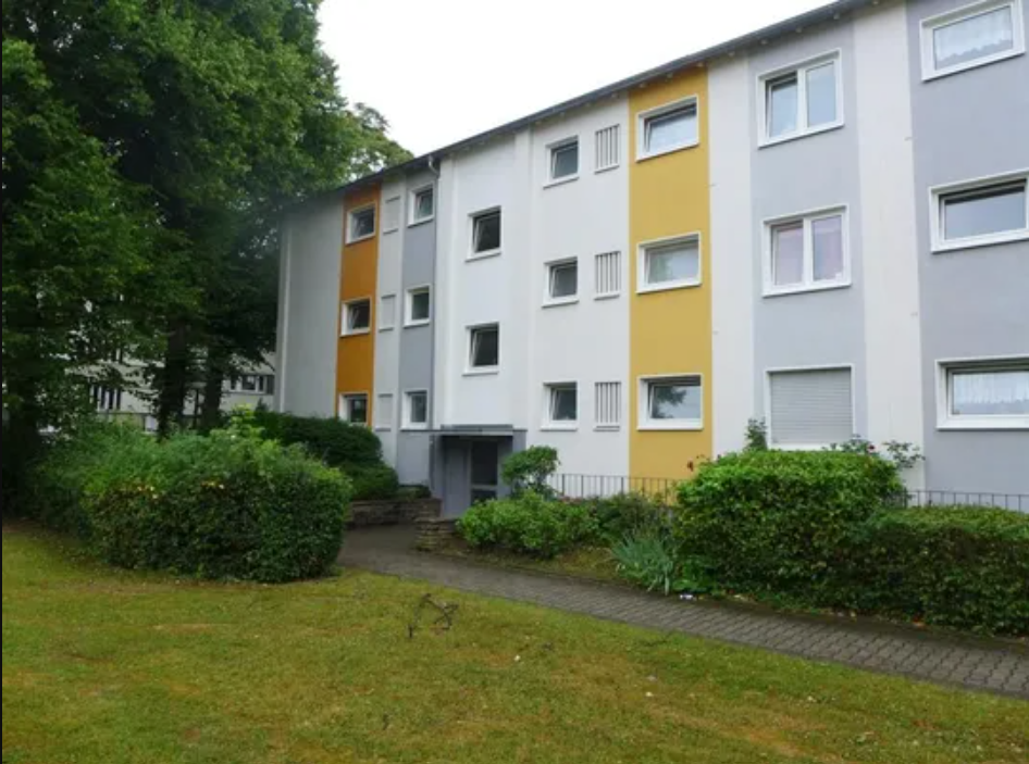 Bonn Alt-Tannenbusch. 3 bedroom apartment, balcony - rented investment property - in Bonn