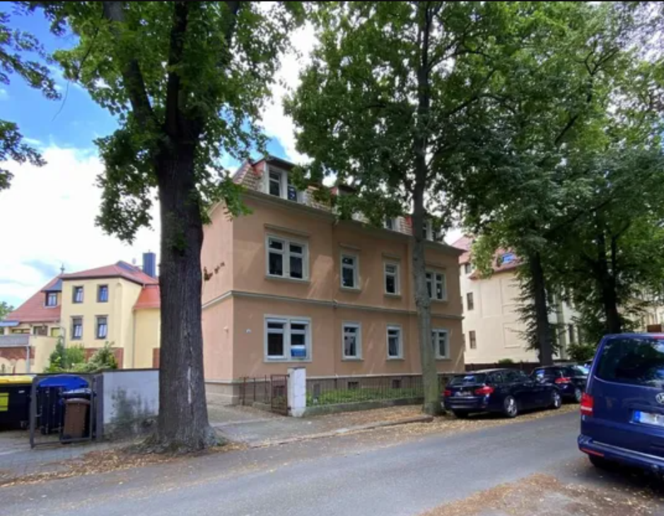 Charming vacant apartment, also for owner use, in a villa-like apartment building in Dresden in Dresden