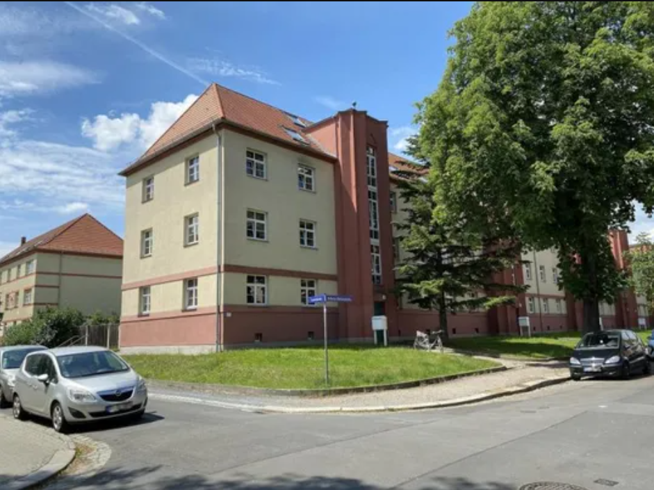 Solid investment, commission-free - 2 rented condominiums in a quiet residential area. in Dresden