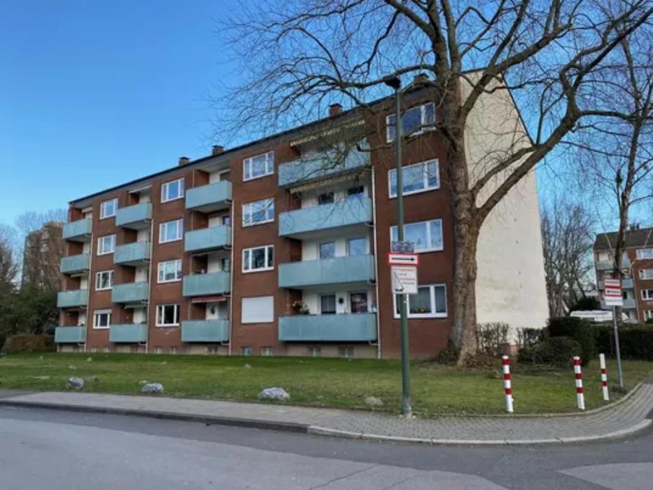 * COMMISSION-FREE! * Düsseldorf-Vennhausen! Rented condominium for investors for sale! in Düsseldorf